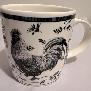 VTG Queens Rooster Black Cream Mug Cup Retired EUC
